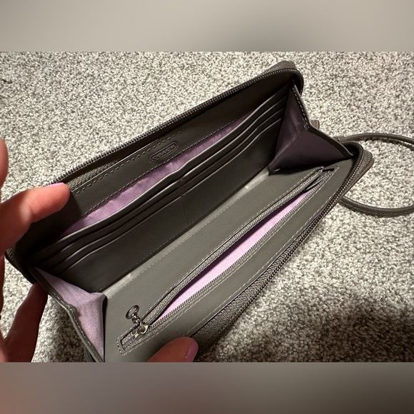 Coach Cheetah / Leopard Wallet Wristlet - Picture 3 of 4